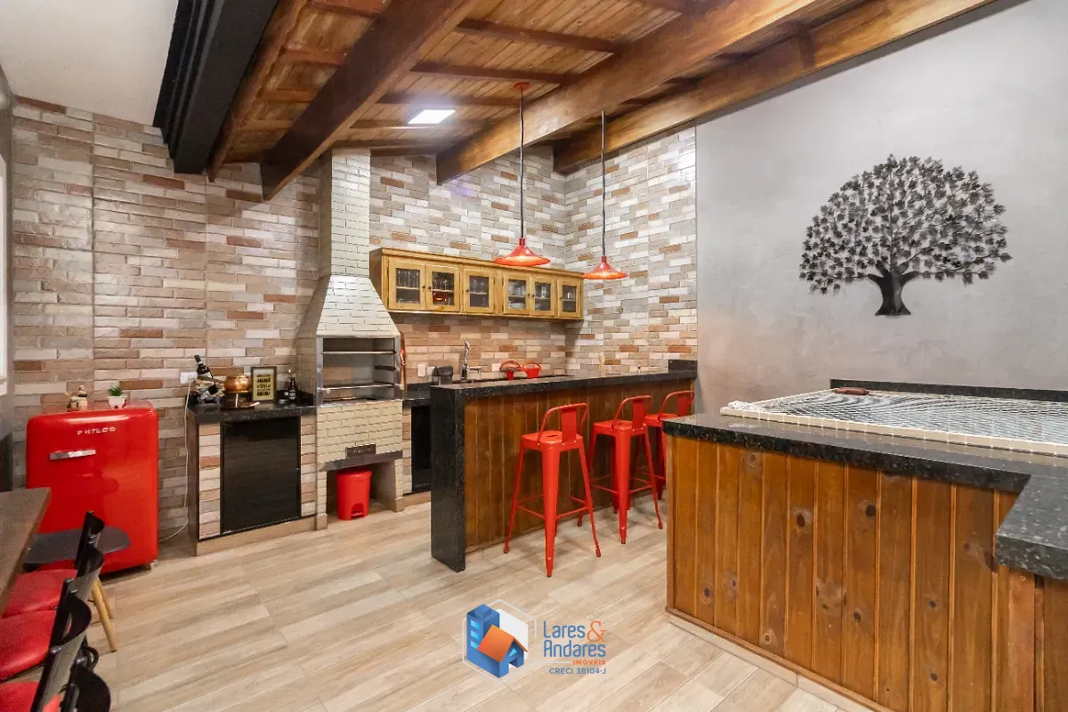 Casa, 3 quartos, 205 m² - Foto 1