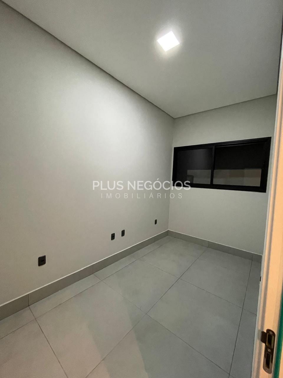 Casa à venda com 3 quartos, 238m² - Foto 5