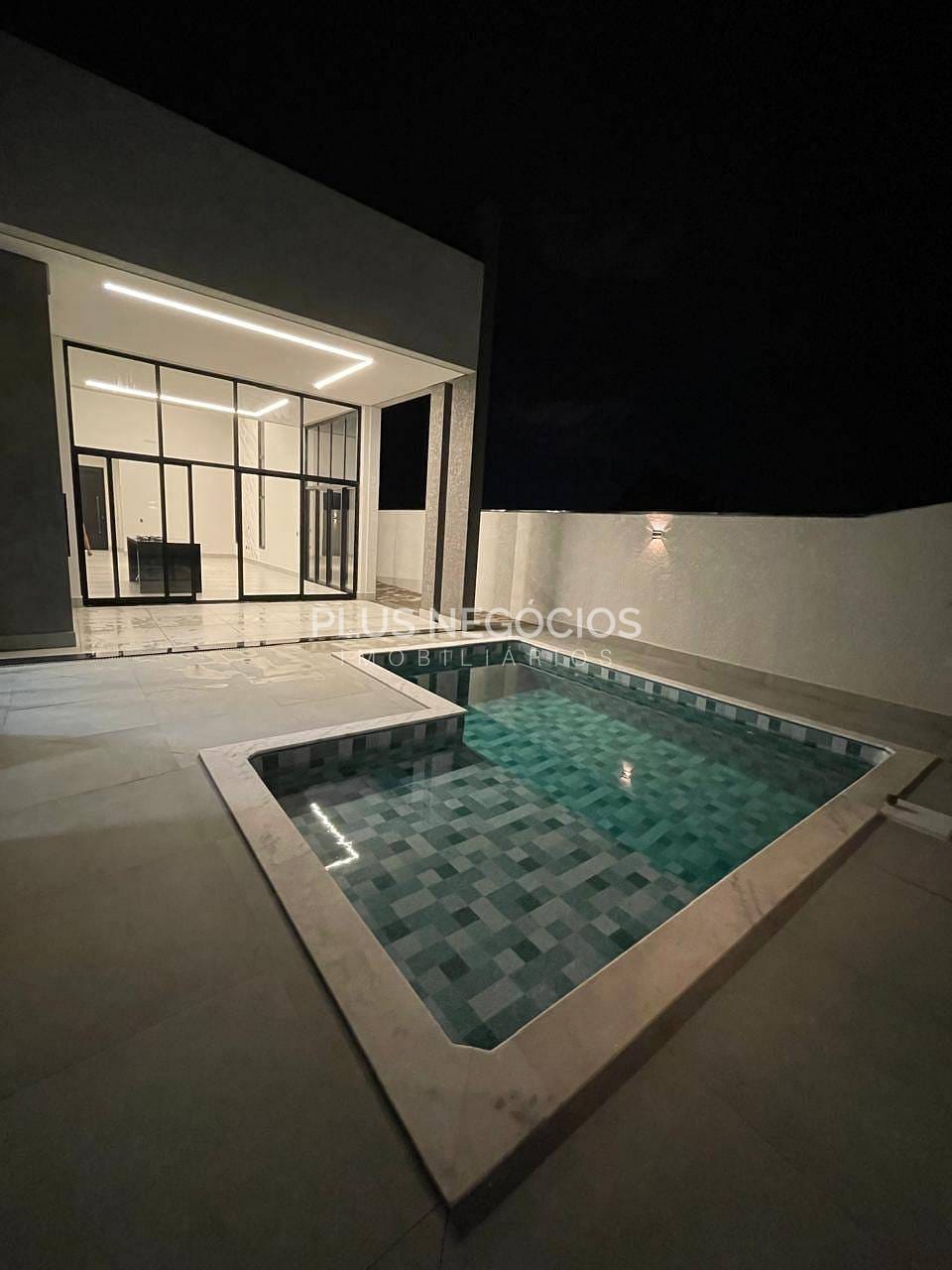 Casa à venda com 3 quartos, 238m² - Foto 13