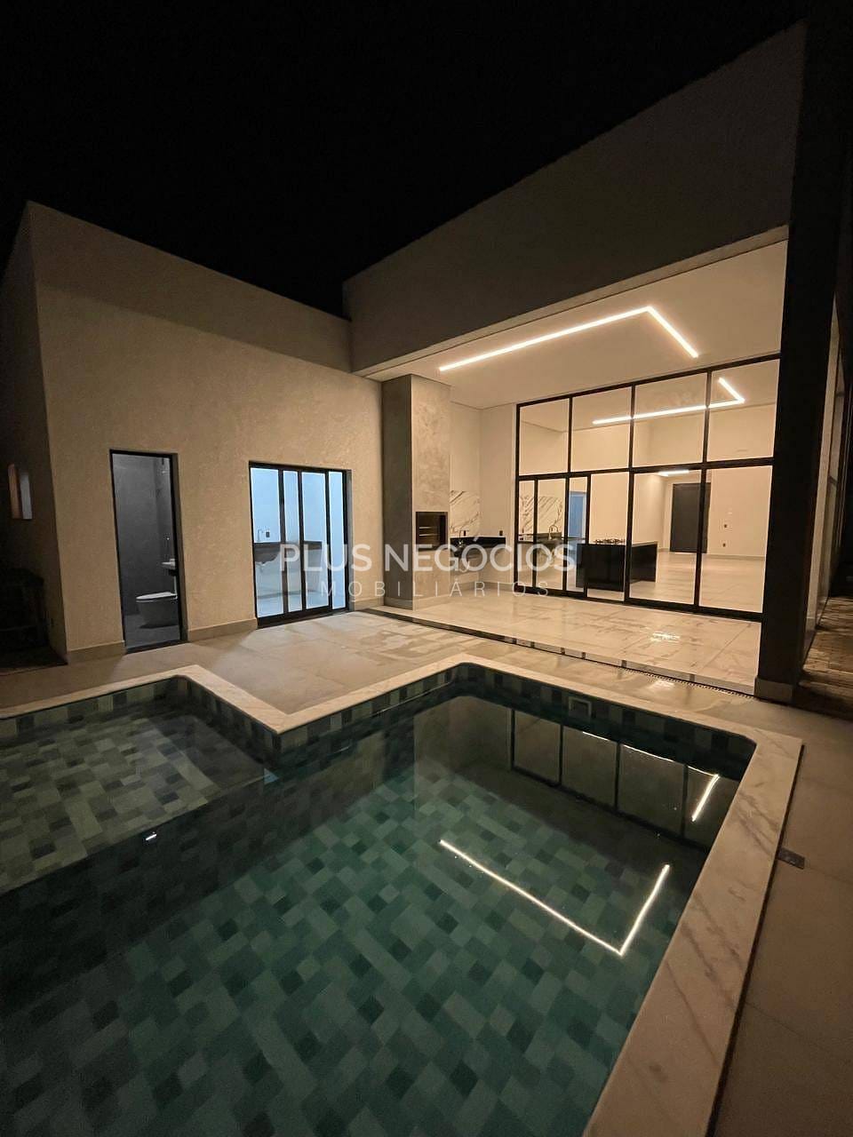Casa à venda com 3 quartos, 238m² - Foto 16