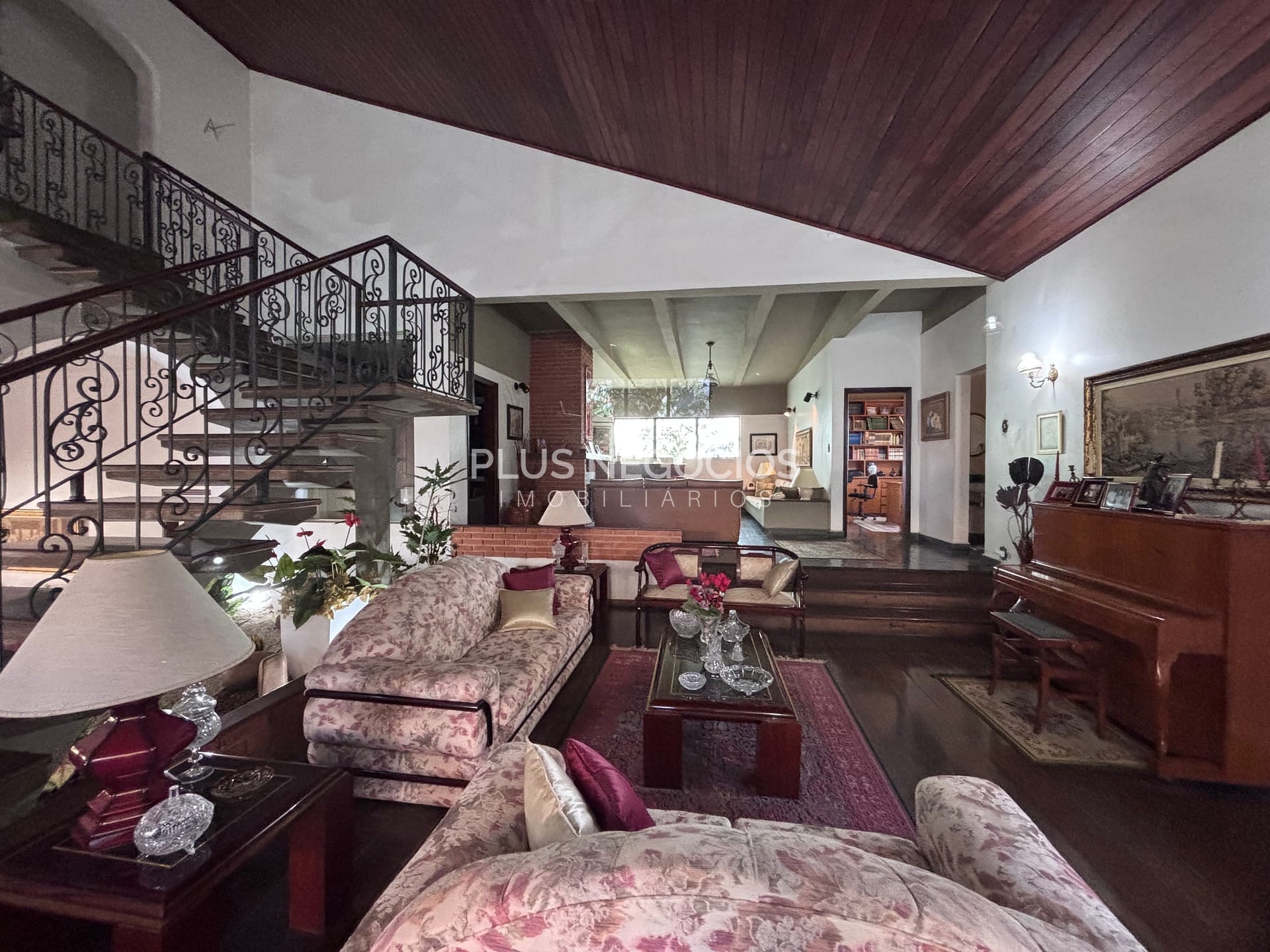 Casa à venda com 4 quartos, 500m² - Foto 25