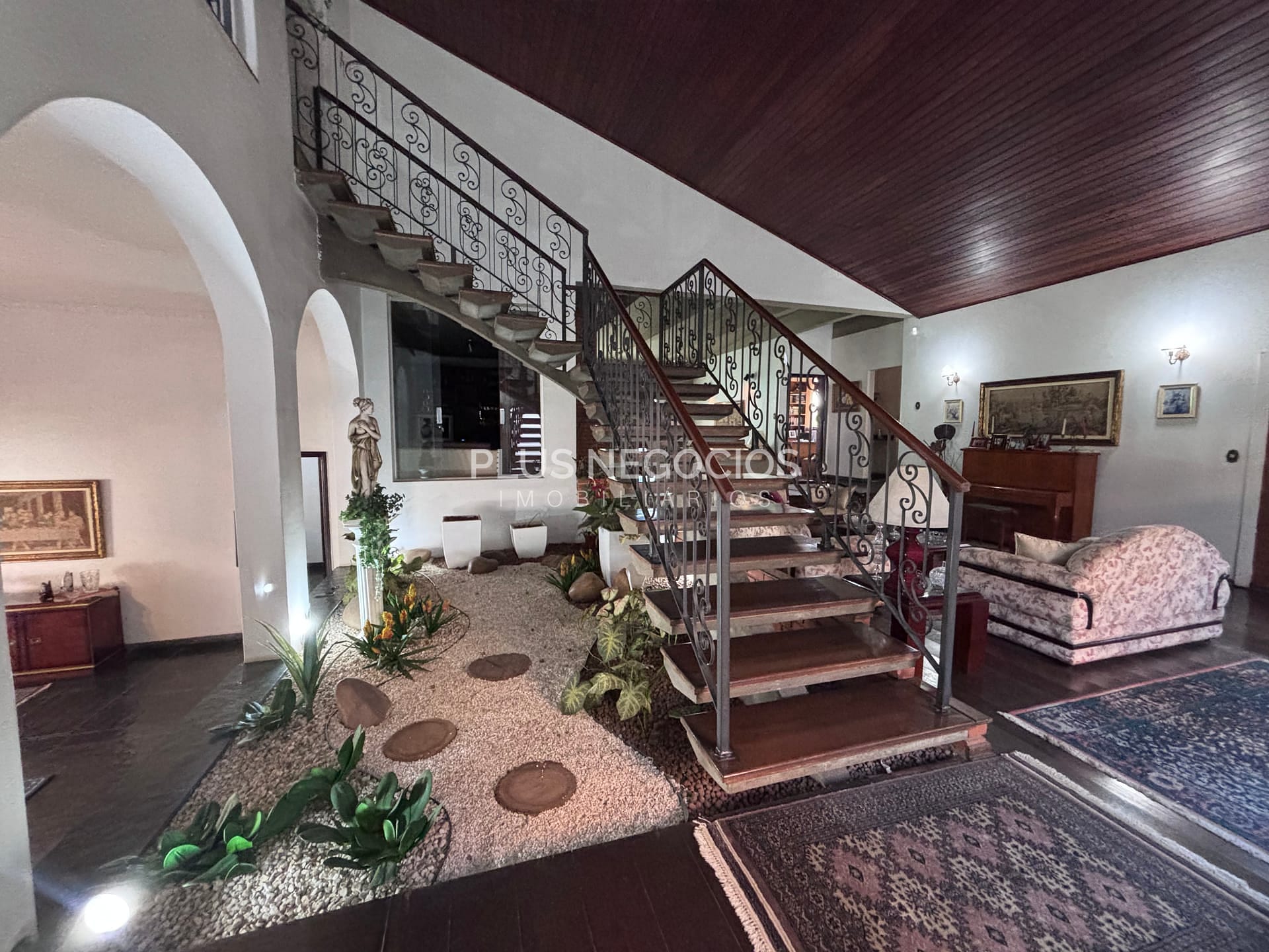 Casa à venda com 4 quartos, 500m² - Foto 14