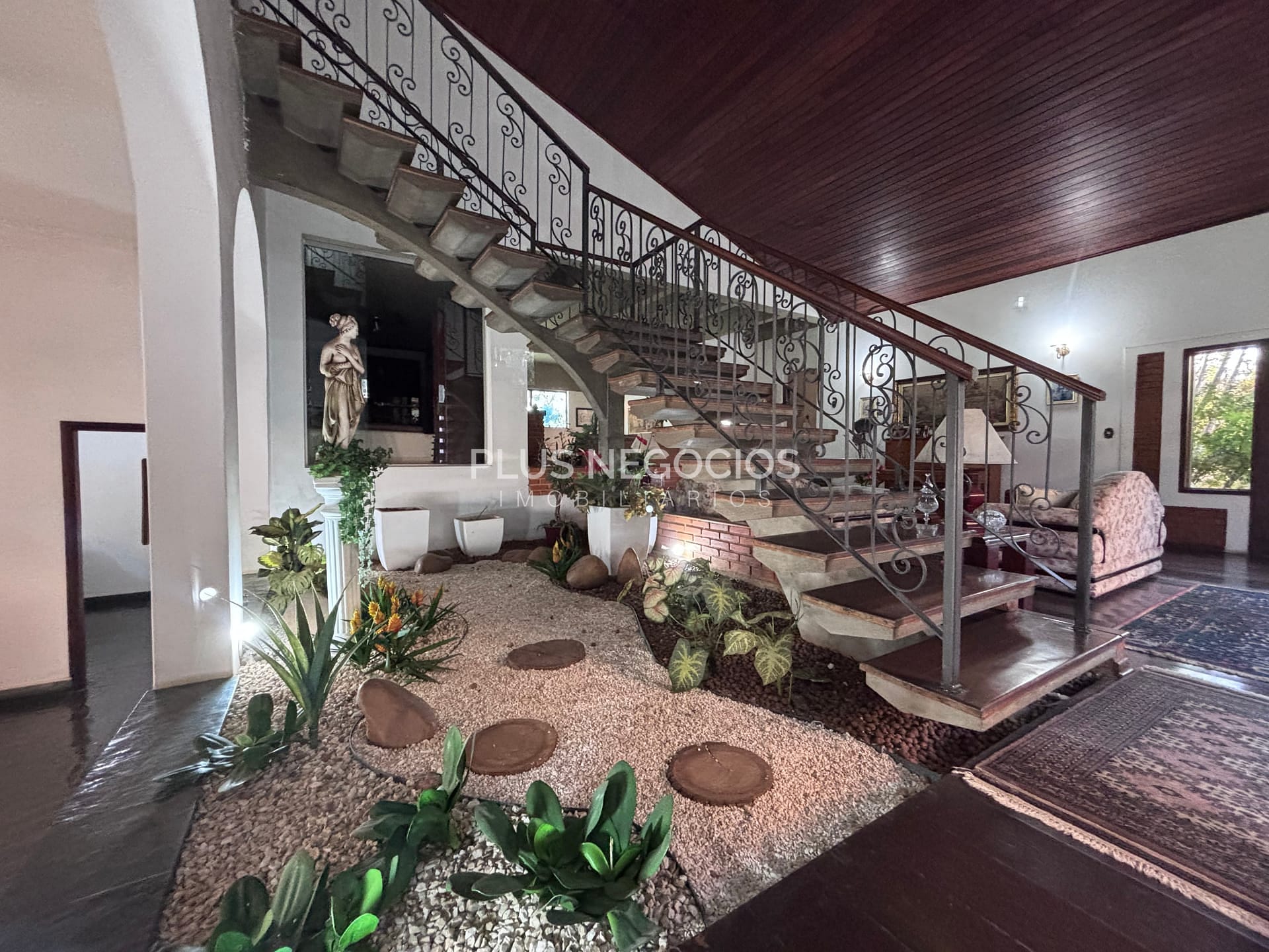Casa à venda com 4 quartos, 500m² - Foto 15