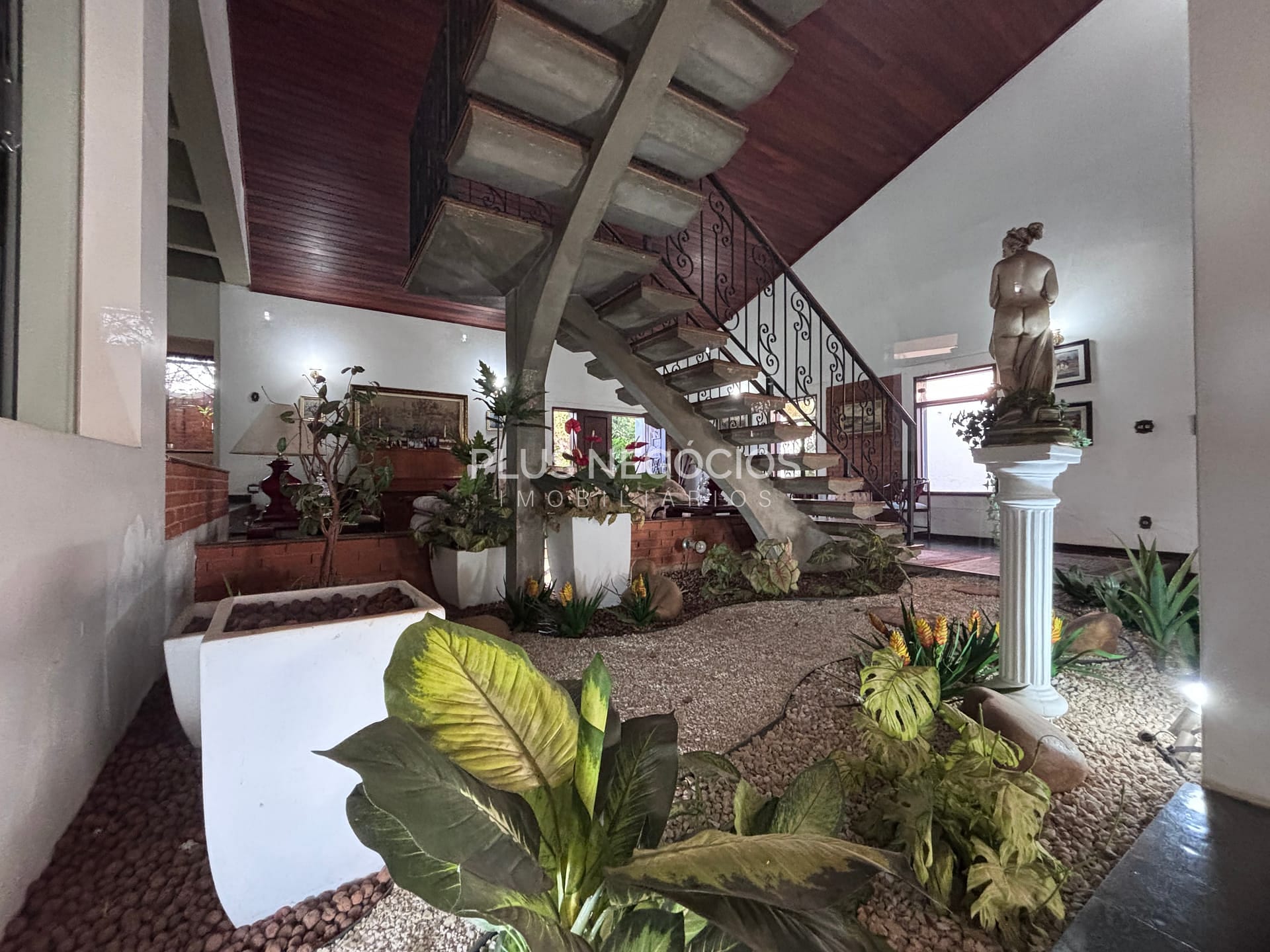 Casa à venda com 4 quartos, 500m² - Foto 16