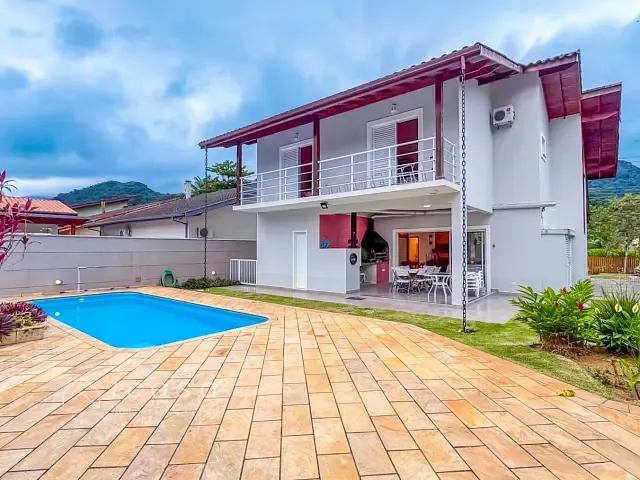 Casa com 448m² 3 quartos e 3 banheiros, à venda, no bairro Horto (Morro das Moças) em Ubatuba