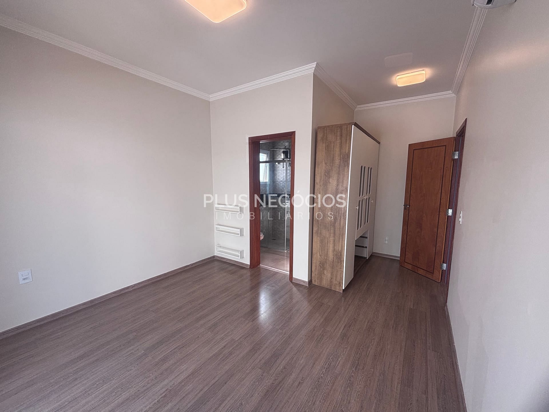 Casa para alugar com 3 quartos, 250m² - Foto 50