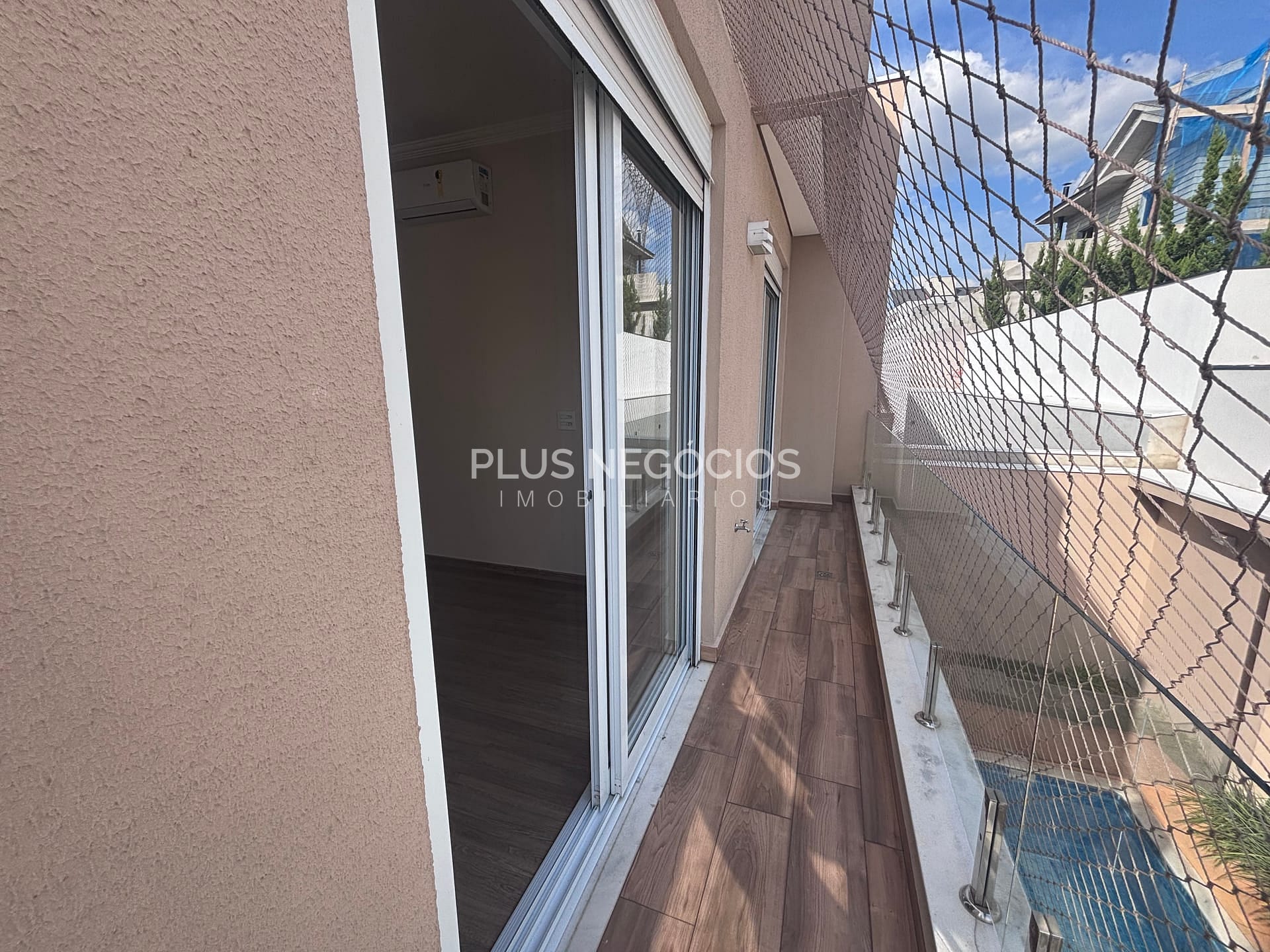 Casa para alugar com 3 quartos, 250m² - Foto 11