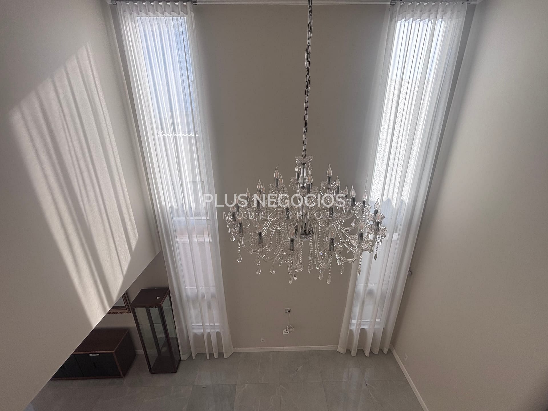 Casa para alugar com 3 quartos, 250m² - Foto 14
