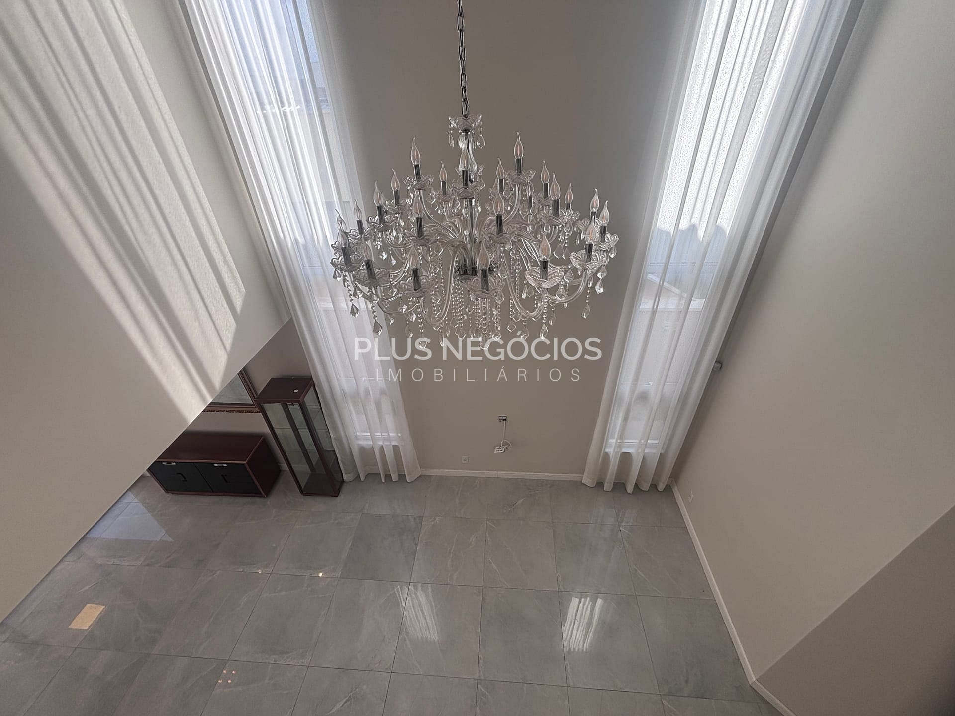 Casa para alugar com 3 quartos, 250m² - Foto 32