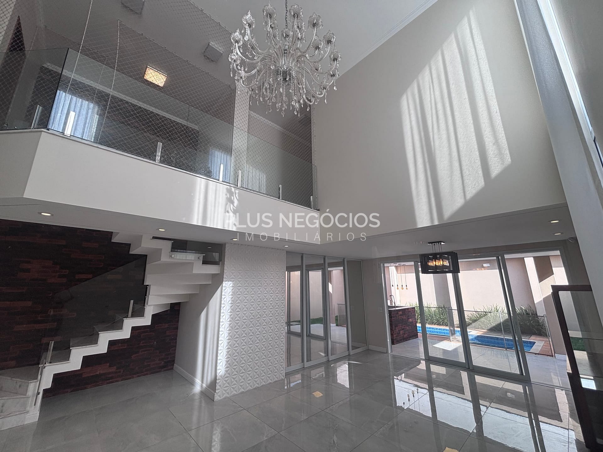 Casa para alugar com 3 quartos, 250m² - Foto 5