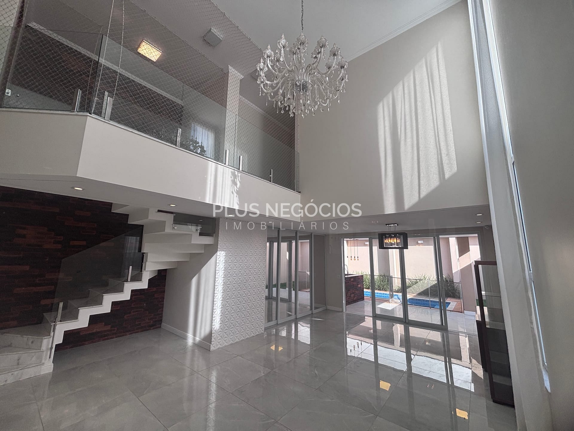 Casa para alugar com 3 quartos, 250m² - Foto 37