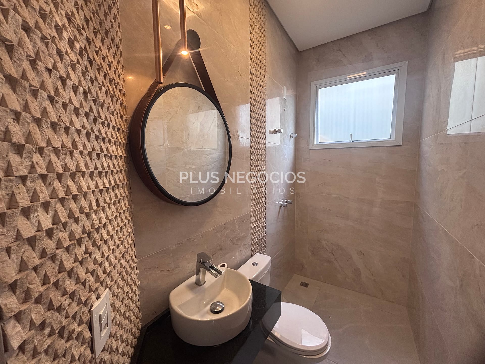 Casa para alugar com 3 quartos, 250m² - Foto 6