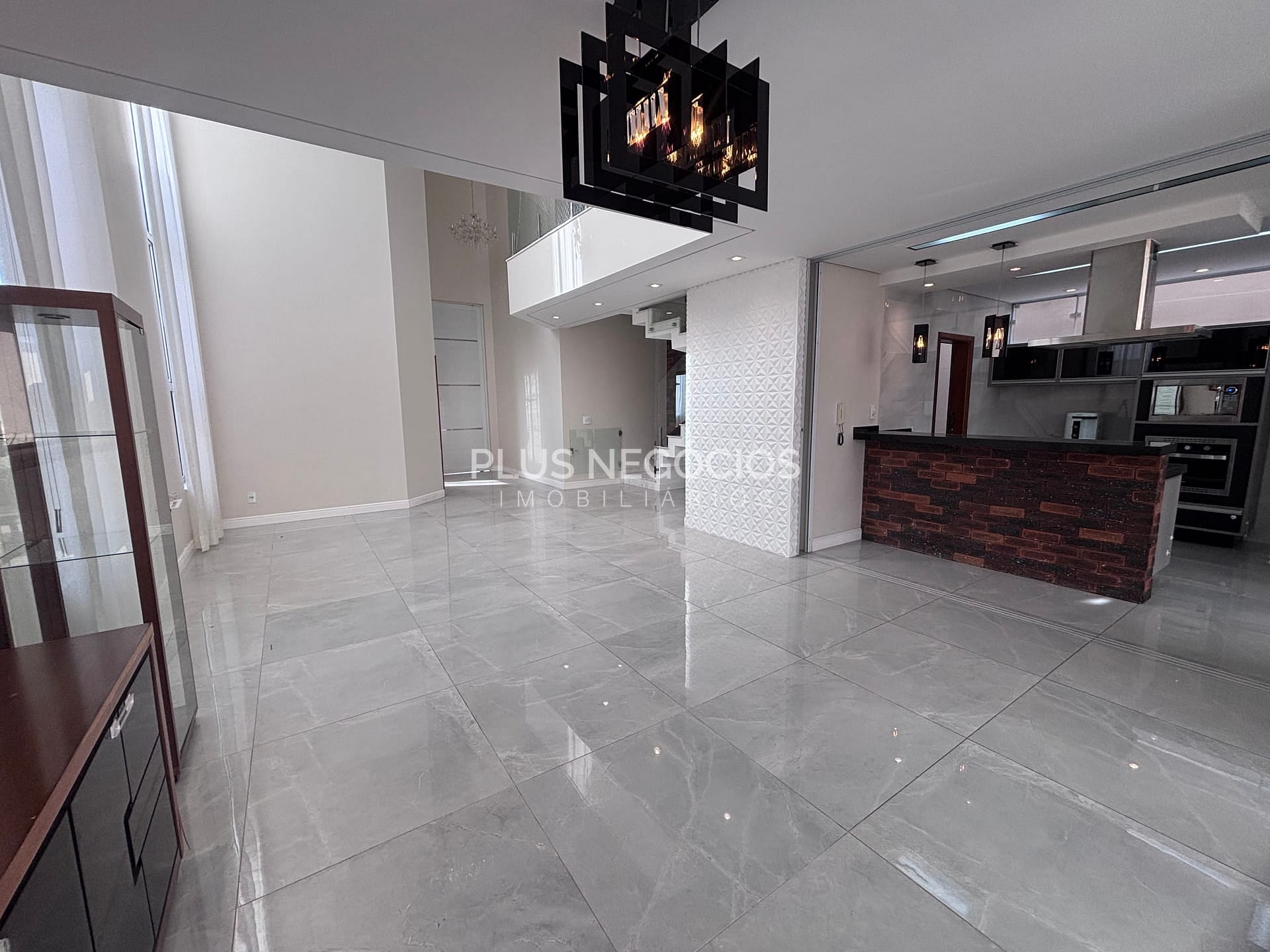 Casa para alugar com 3 quartos, 250m² - Foto 43