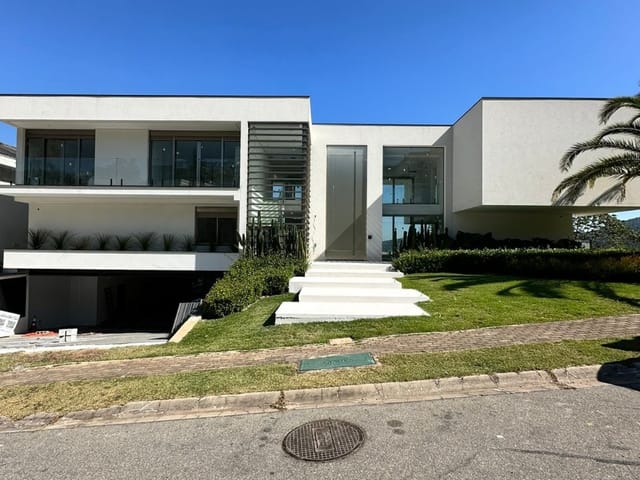 Casa com 1000m² 5 quartos e 8 banheiros, à venda, no bairro Tamboré em Santana de Parnaíba
