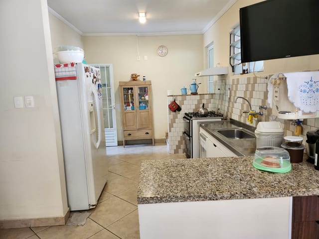 Casa com 270m² 4 quartos e 3 banheiros, à venda, no bairro Santana em Pindamonhangaba