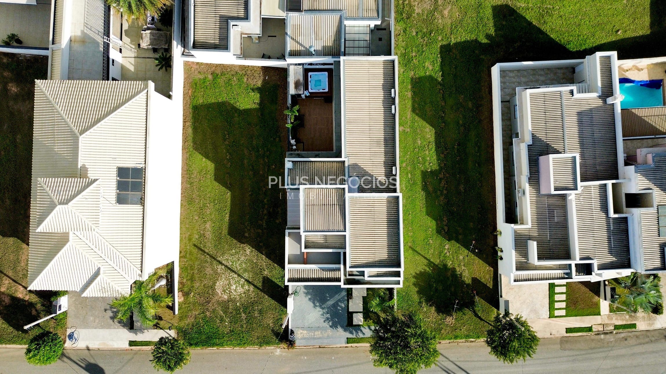 Casa à venda e aluguel com 3 quartos, 170m² - Foto 3