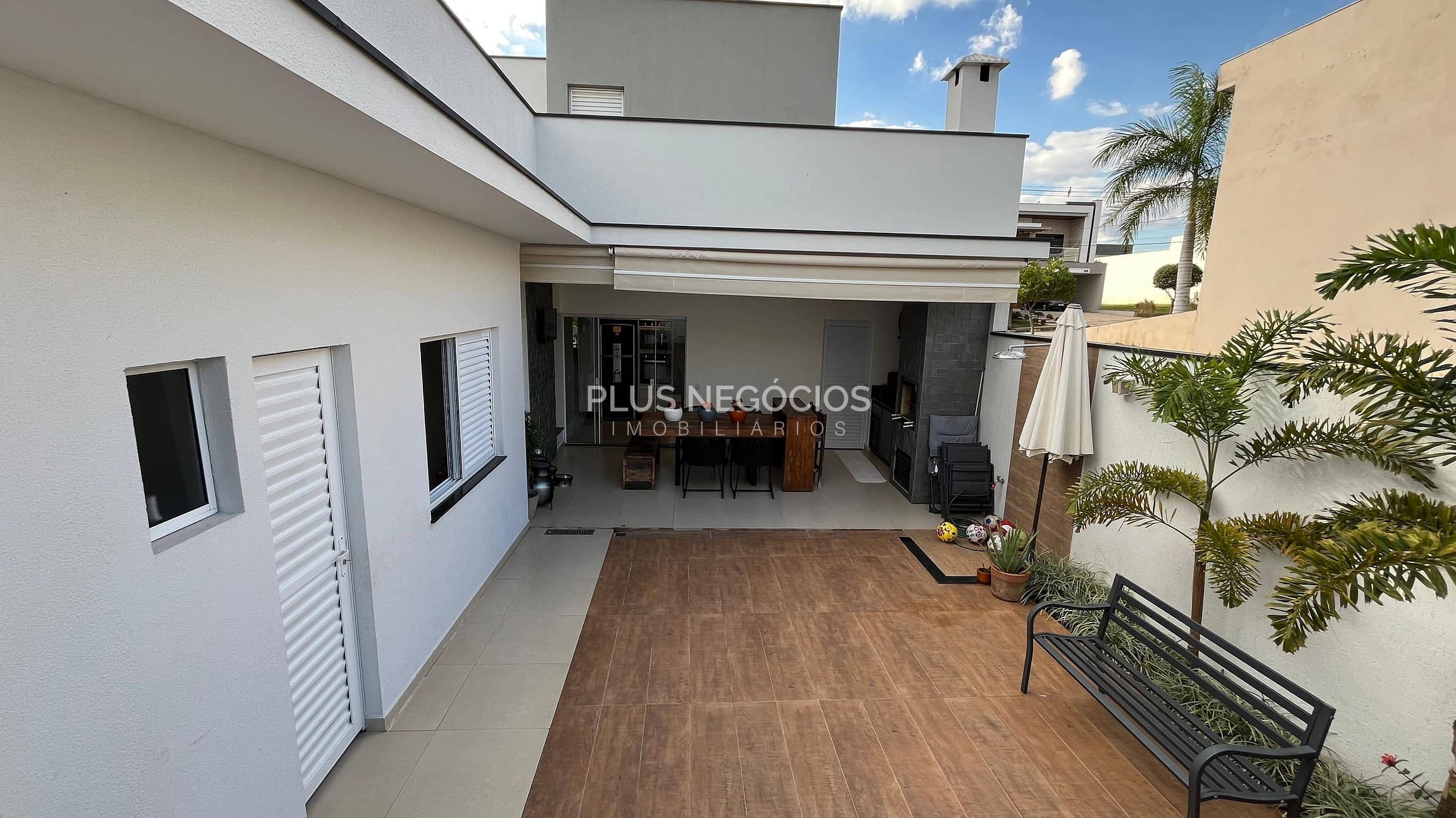 Casa à venda e aluguel com 3 quartos, 170m² - Foto 11