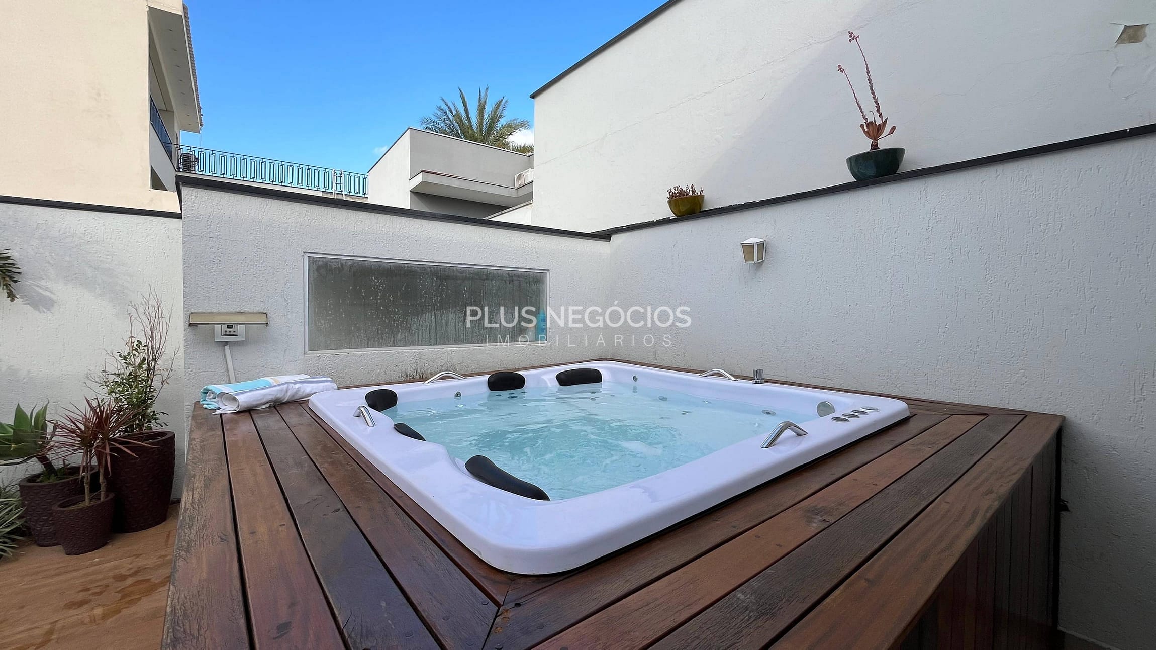 Casa à venda e aluguel com 3 quartos, 170m² - Foto 14