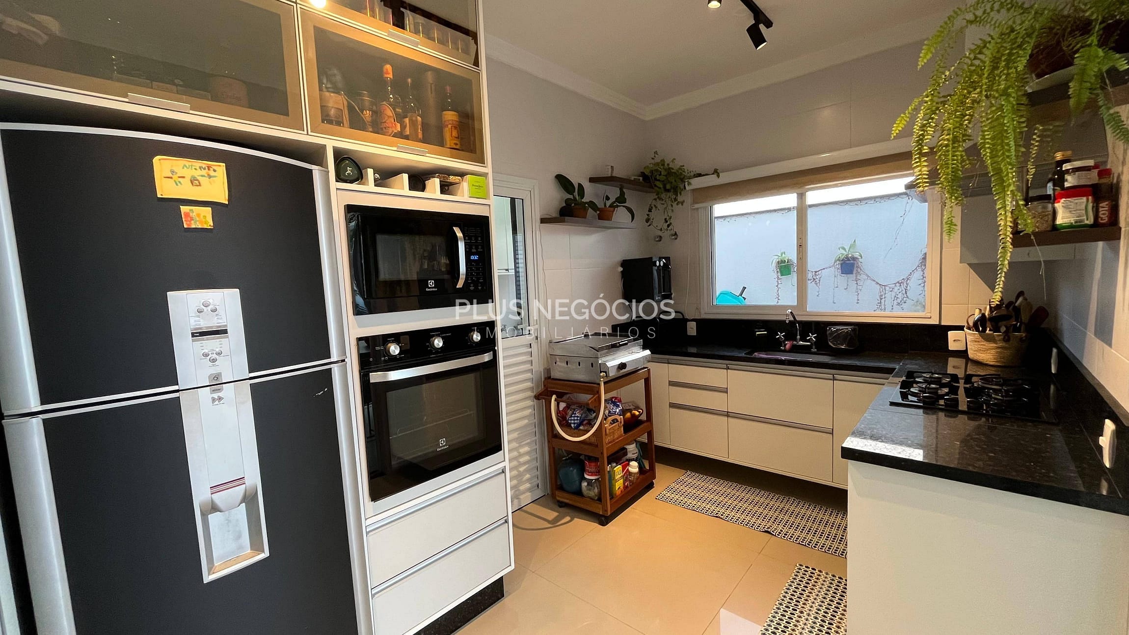 Casa à venda e aluguel com 3 quartos, 170m² - Foto 20