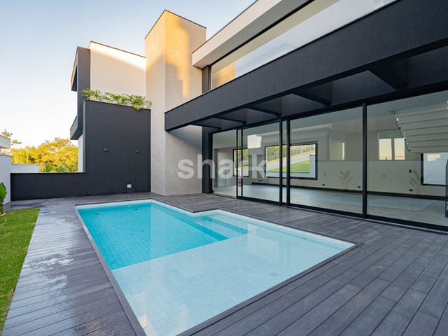 Casa com 546m² 4 quartos e 6 banheiros, à venda, no bairro Alphaville em Barueri