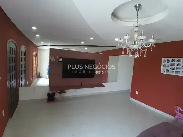 Casa com 250m² 3 quartos e 3 banheiros, à venda, no bairro Jardim Paraná em Sorocaba