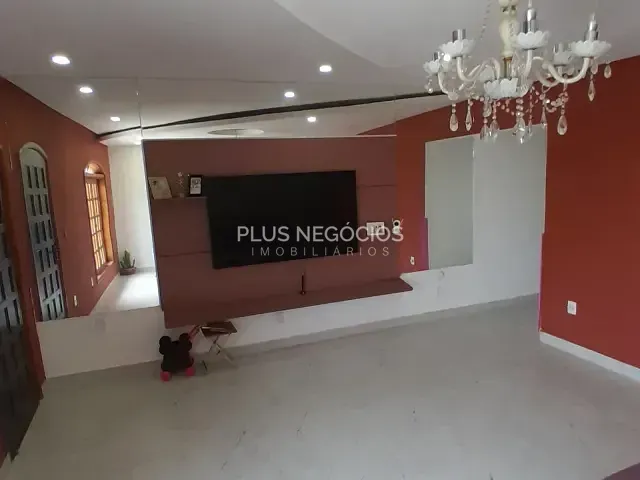 Casa com 250m² 3 quartos e 3 banheiros, à venda, no bairro Jardim Paraná em Sorocaba