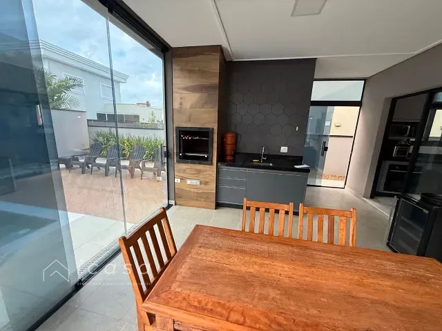 Casa com 492m² 4 quartos e 6 banheiros, à venda, no bairro Condomínio Residencial Alphaville II em São José dos Campos
