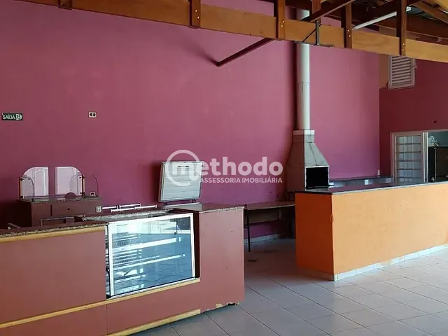 Casa com 688m² 1 quarto e 2 banheiros, à venda, no bairro Vila Brandina em Campinas