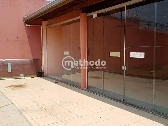 Casa com 688m² 1 quarto e 2 banheiros, à venda, no bairro Vila Brandina em Campinas