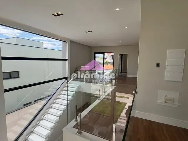 Casa com 540m² 4 quartos e 6 banheiros, à venda, no bairro Urbanova em São José dos Campos