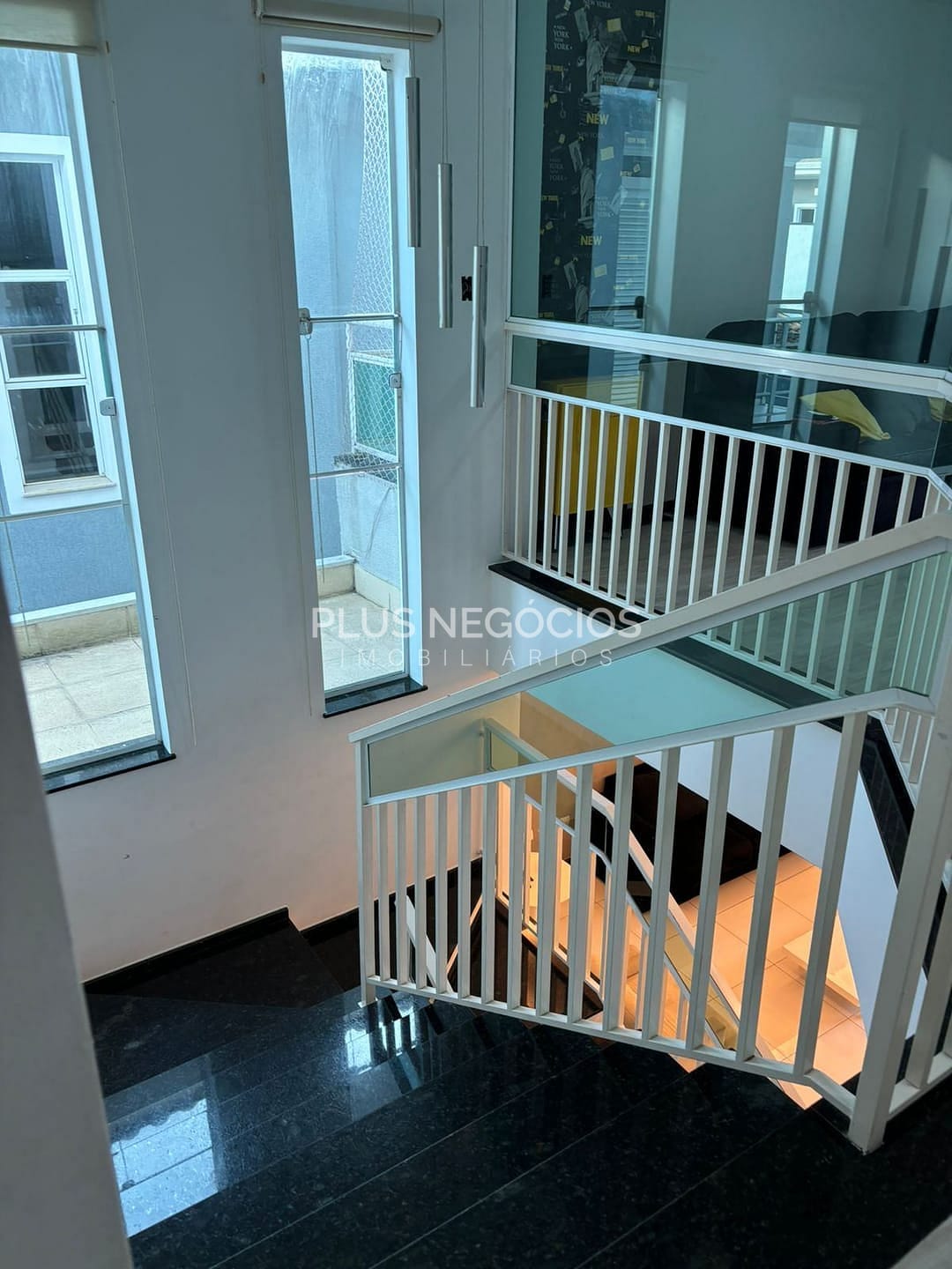 Casa à venda com 3 quartos, 300m² - Foto 10
