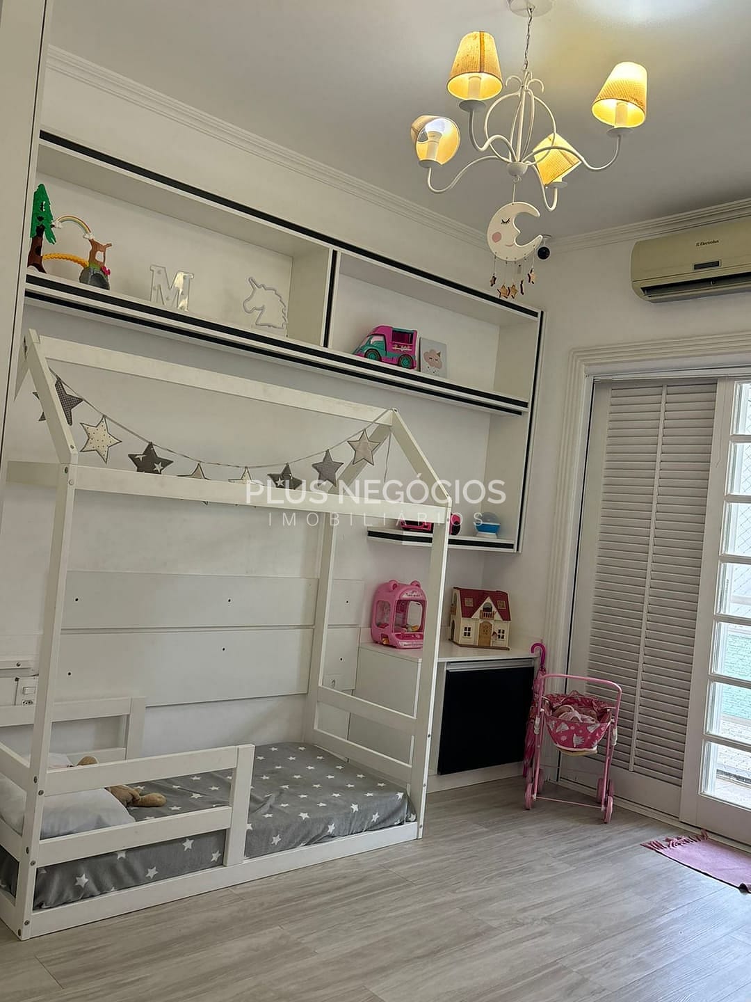 Casa à venda com 3 quartos, 300m² - Foto 28