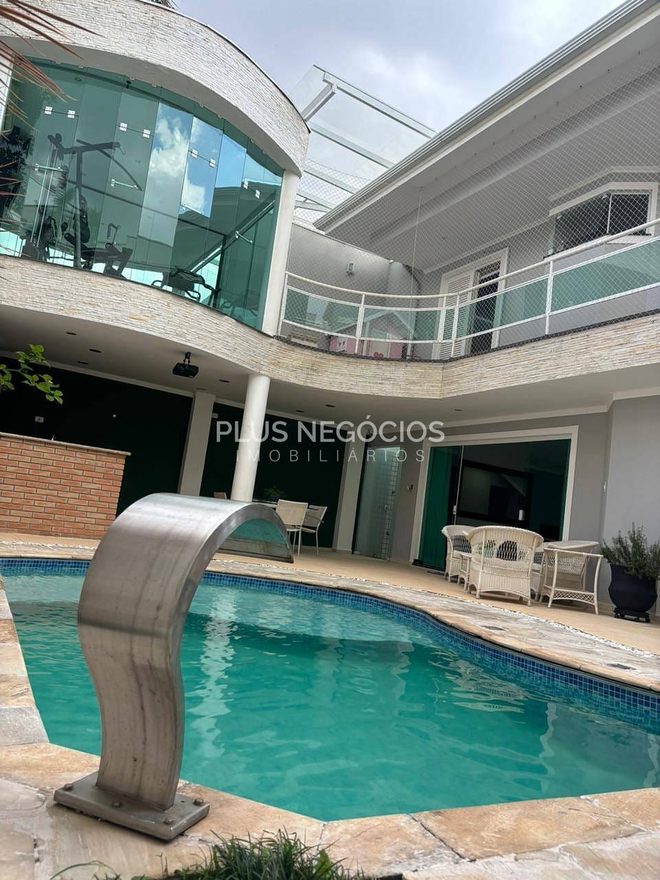 Casa à venda com 3 quartos, 300m² - Foto 40
