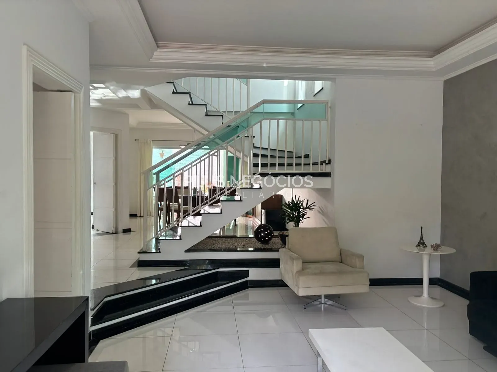 Casa, 3 quartos, 300 m² - Foto 4