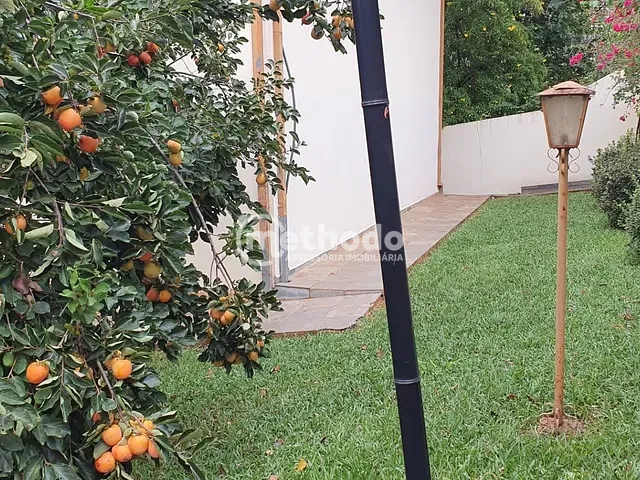Casa com 2250m² 4 quartos e 3 banheiros, à venda, no bairro Mansões Santo Antônio em Campinas