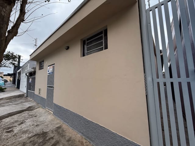 Foto do Casa - Casa para venda em Chácara Inglesa com 3 quartos , 199m² | Lares e Andares Imóveis