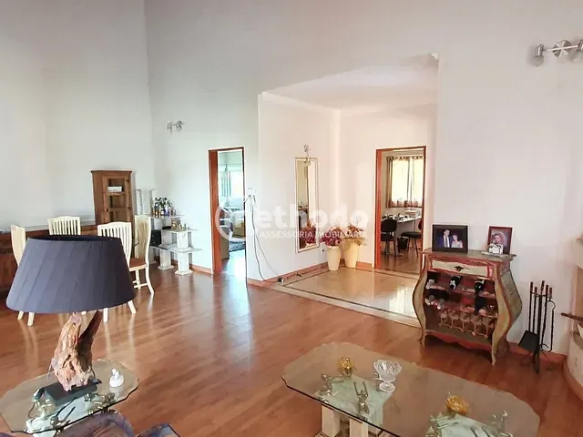 Casa com 1000m² 3 quartos e 4 banheiros, à venda, no bairro Chácara Santa Margarida em Campinas