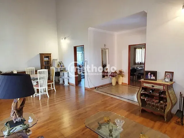 Casa com 1000m² 3 quartos e 4 banheiros, à venda, no bairro Chácara Santa Margarida em Campinas