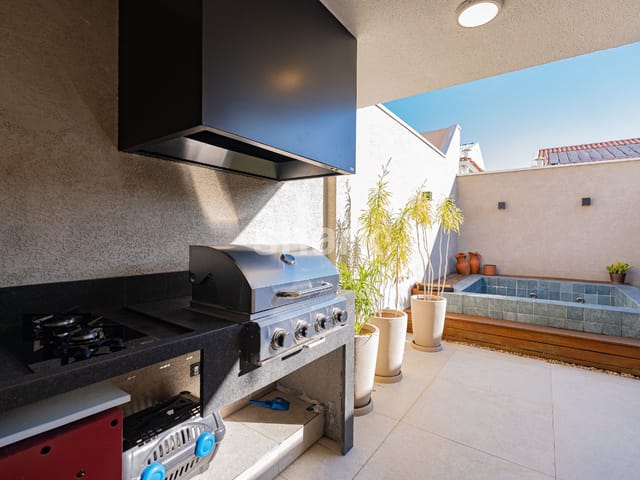 Casa com 180m² 2 quartos e 3 banheiros, à venda, no bairro Tamboré em Santana de Parnaíba