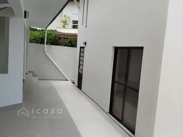 Casa com 360m² 4 quartos e 5 banheiros, à venda, no bairro Jardim das Colinas em São José dos Campos