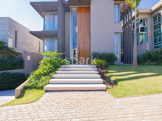 Casa com 600m² 4 quartos e 6 banheiros, à venda ou para alugar, no bairro Tamboré em Santana de Parnaíba