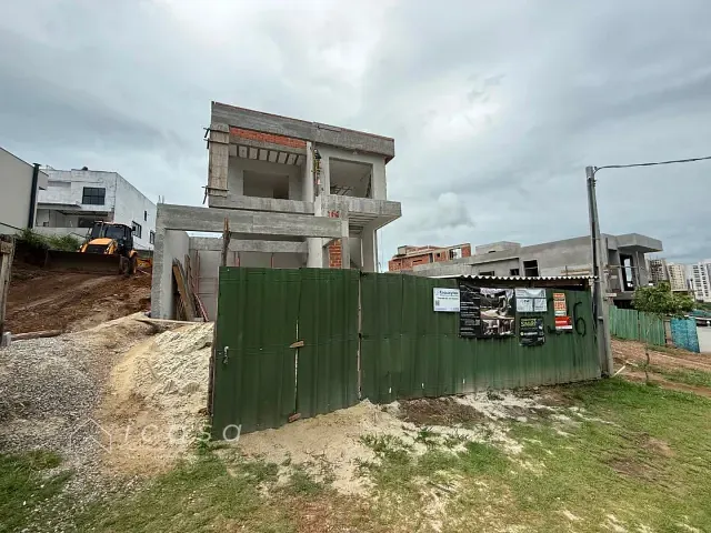 Casa com 450m² 4 quartos e 6 banheiros, à venda, no bairro Urbanova em São José dos Campos
