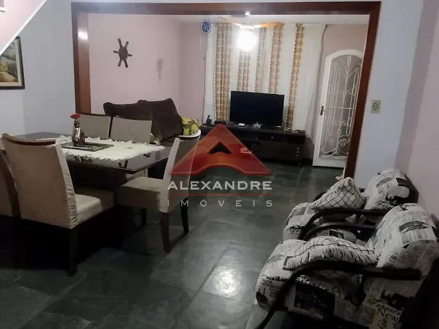 Casa com 200m² 4 quartos e 2 banheiros, à venda, no bairro Cidade Vista Verde em São José dos Campos