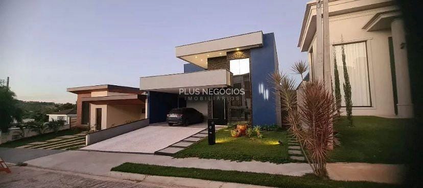 Casa à venda com 3 quartos, 199m² - Foto 1