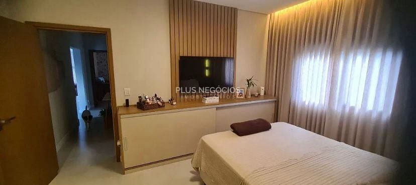 Casa à venda com 3 quartos, 199m² - Foto 17