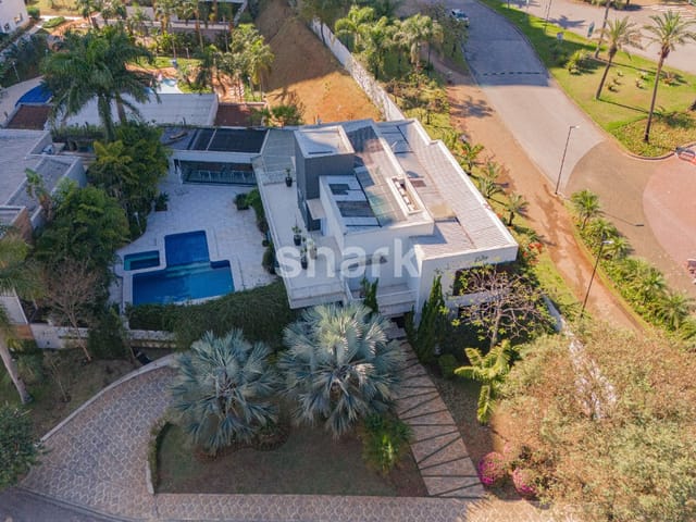Casa com 705m² 5 quartos e 6 banheiros, à venda, no bairro Adalgisa em Osasco