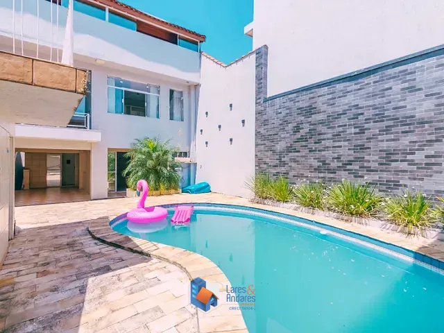 Casa com 300m² 3 quartos e 5 banheiros, à venda, no bairro Vila Lúcia em São Paulo