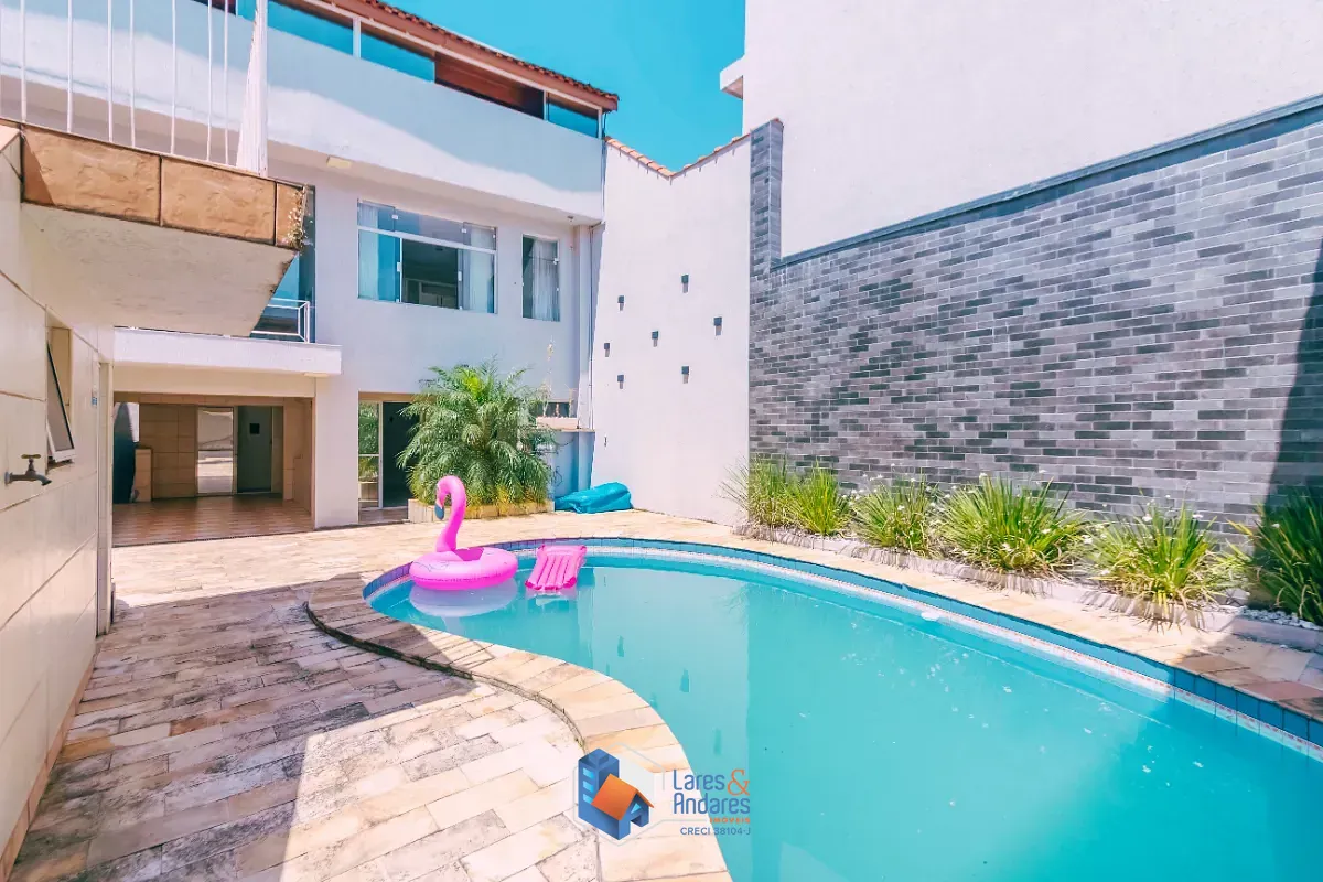 Casa, 3 quartos, 300 m² - Foto 1