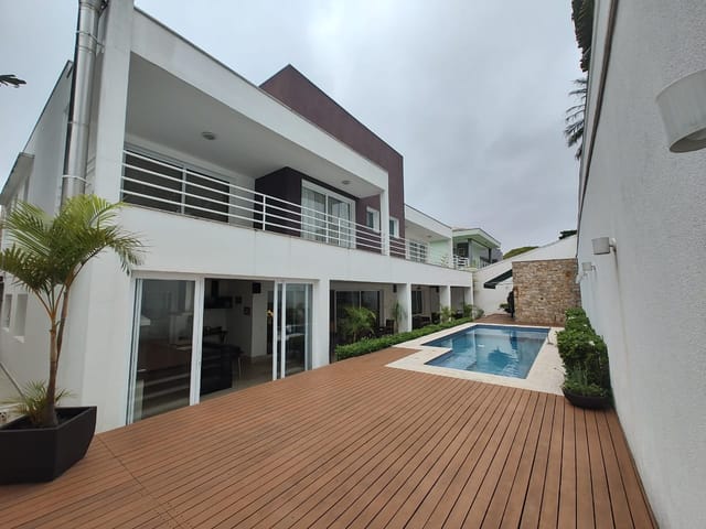 Casa com 740m² 4 quartos e 9 banheiros, à venda, no bairro Adalgisa em Osasco