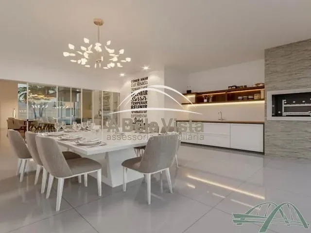 Casa com 560m² 4 quartos e 5 banheiros, à venda, no bairro RESERVA NATURE em Jandira